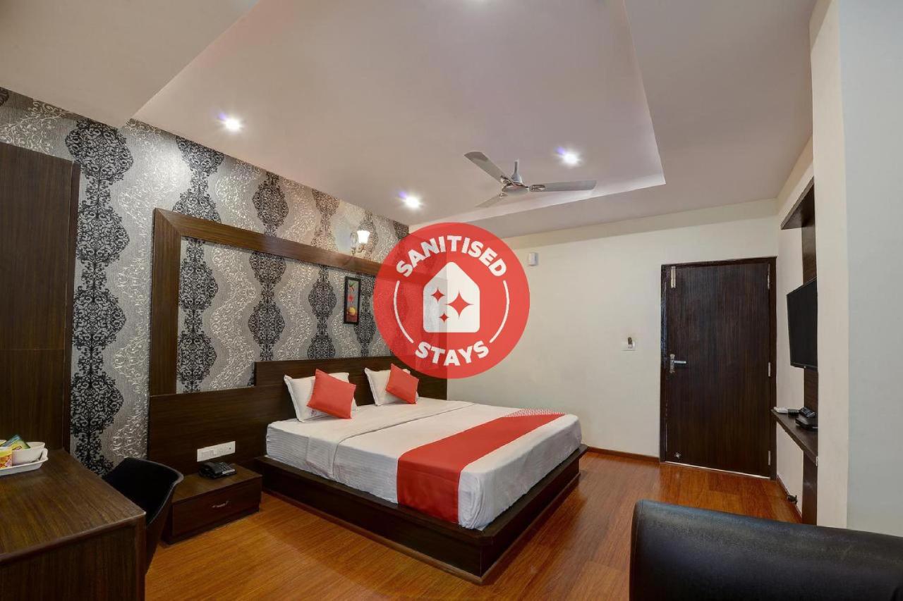 Capital O Hotel Samanvi International Belur  Zewnętrze zdjęcie