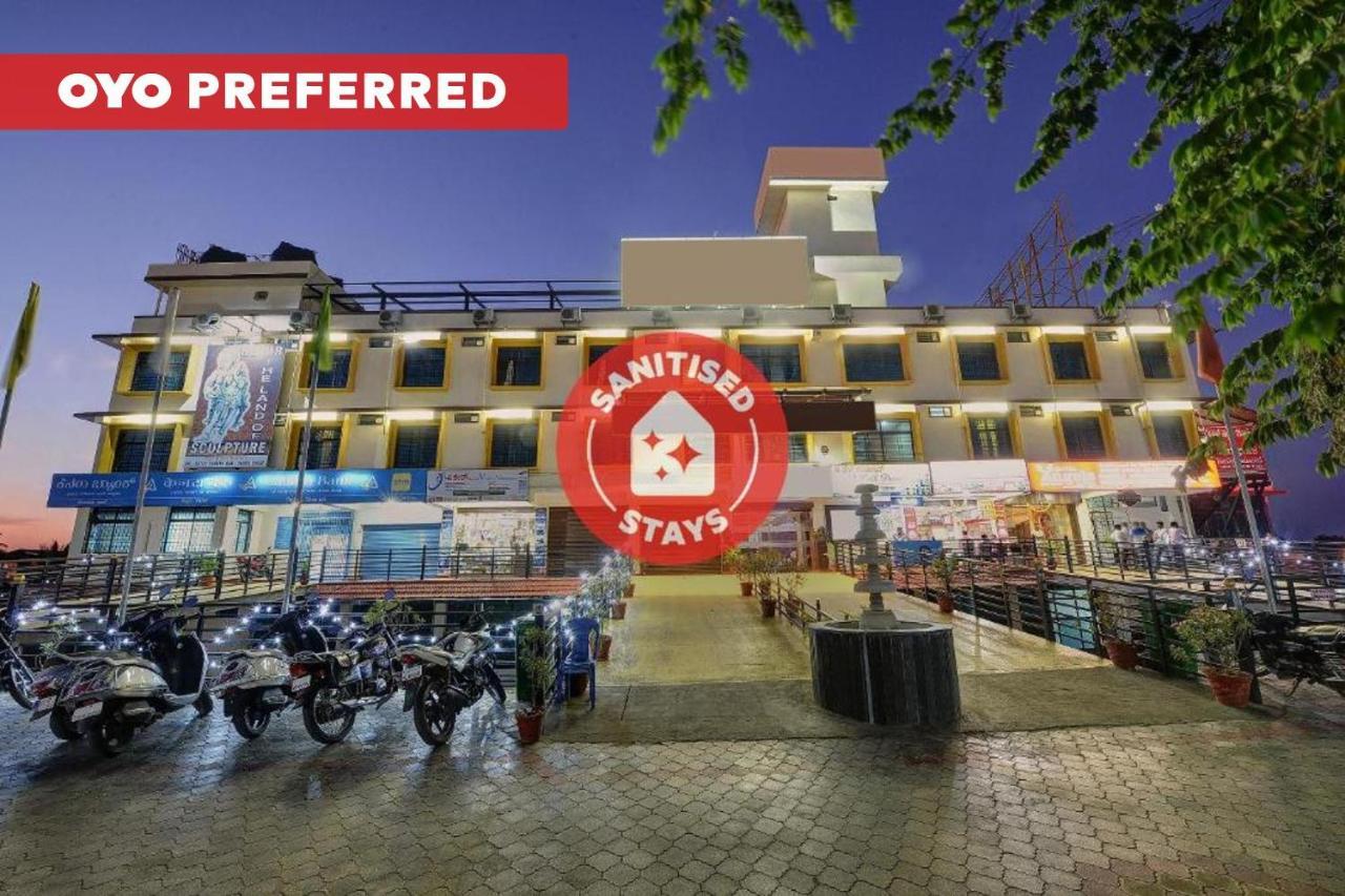Capital O Hotel Samanvi International Belur  Zewnętrze zdjęcie