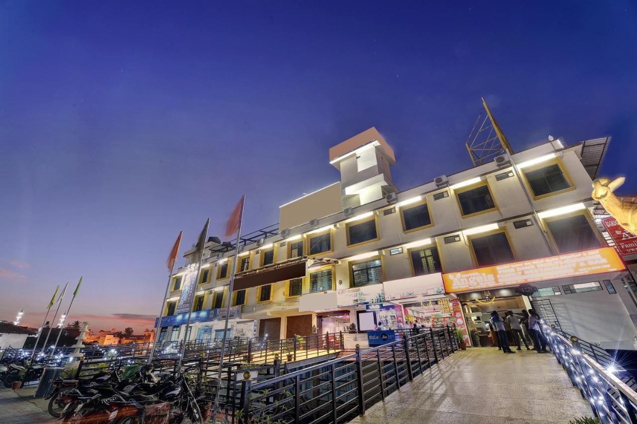 Capital O Hotel Samanvi International Belur  Zewnętrze zdjęcie